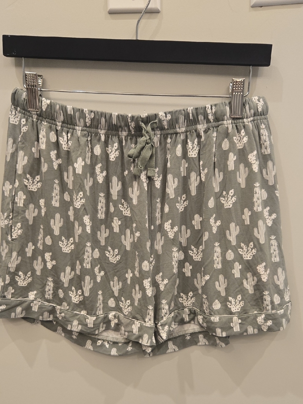 Cactus Print Lounge Shorts - Sage Green Like New Medium